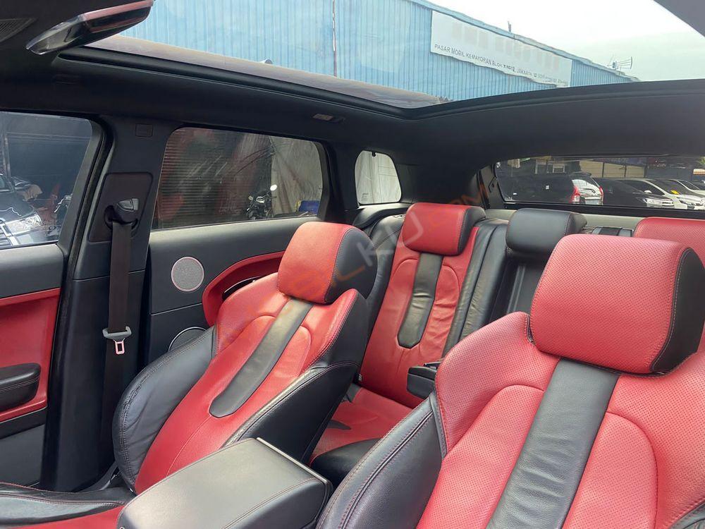 Mobil Range Rover Evoque 2012