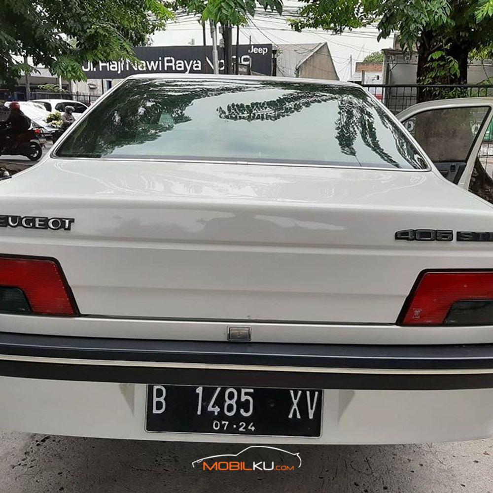 Mobil Peugeot 405 1994