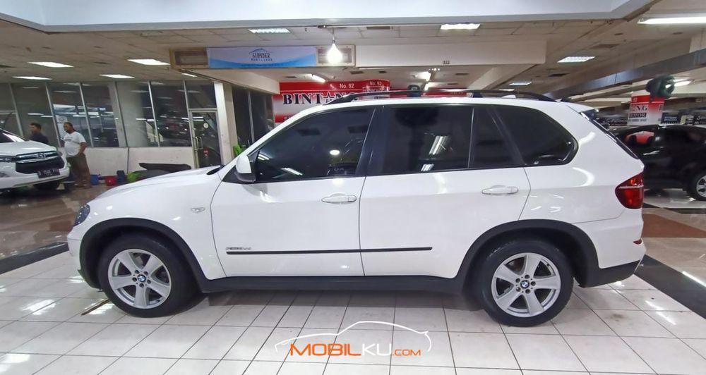 Mobil Volkswagen Polo 2017