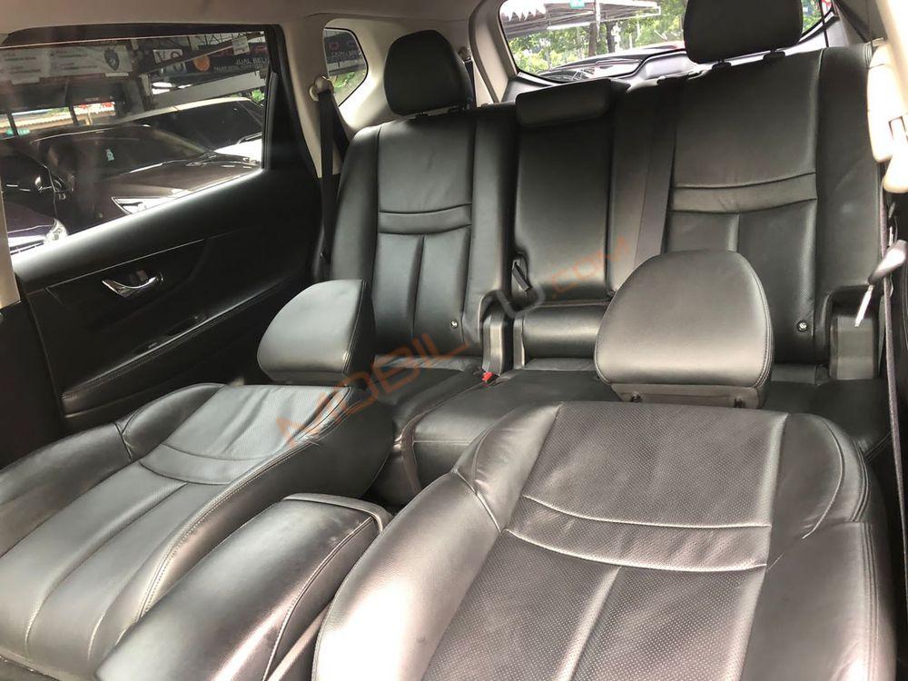 Mobil Nissan X-Trail 2015
