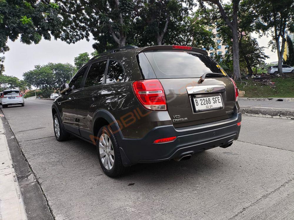 Mobil Chevrolet Captiva 2014