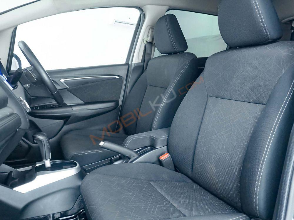Mobil Honda Jazz 2016