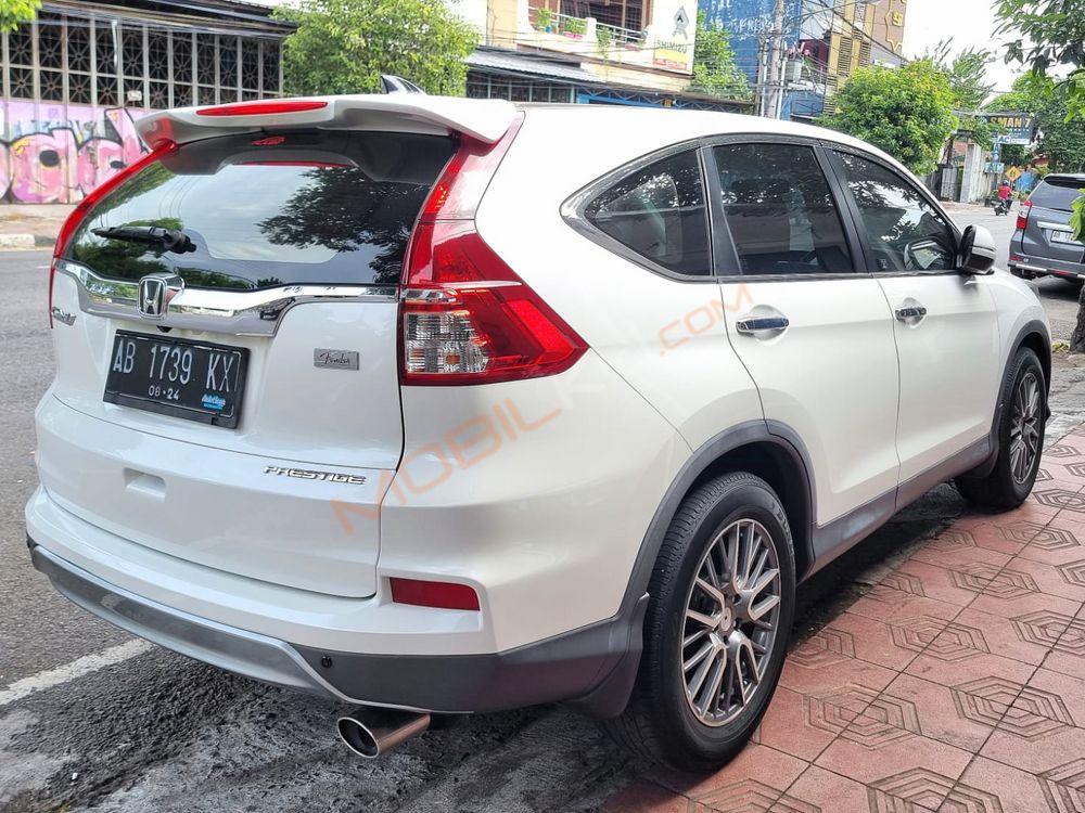 Mobil Honda CR-V 2016
