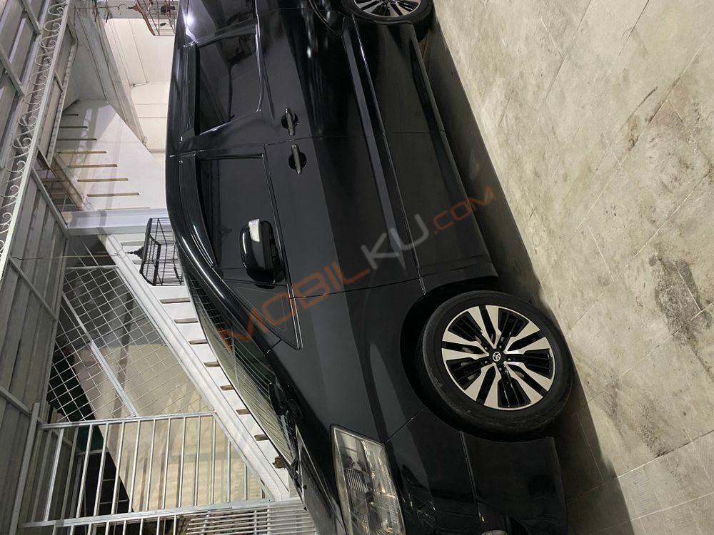 Mobil Toyota Alphard 2007