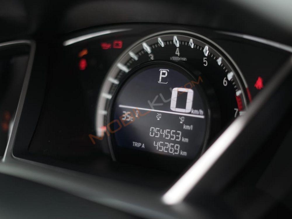 Mobil Honda Civic Sedan 2016