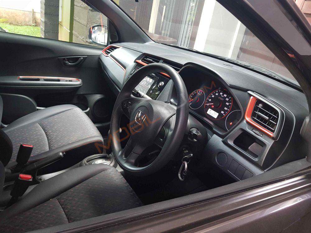 Mobil Honda Brio 2019