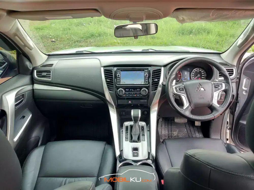 Mobil Mitsubishi Pajero Sport 2017