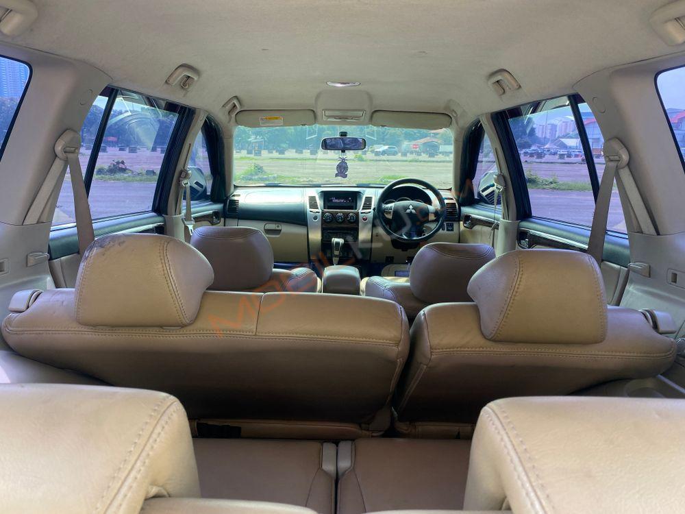 Mobil Mitsubishi Pajero Sport 2010