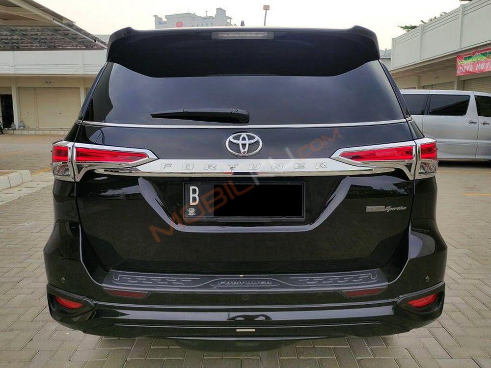Mobil Toyota Fortuner 2020