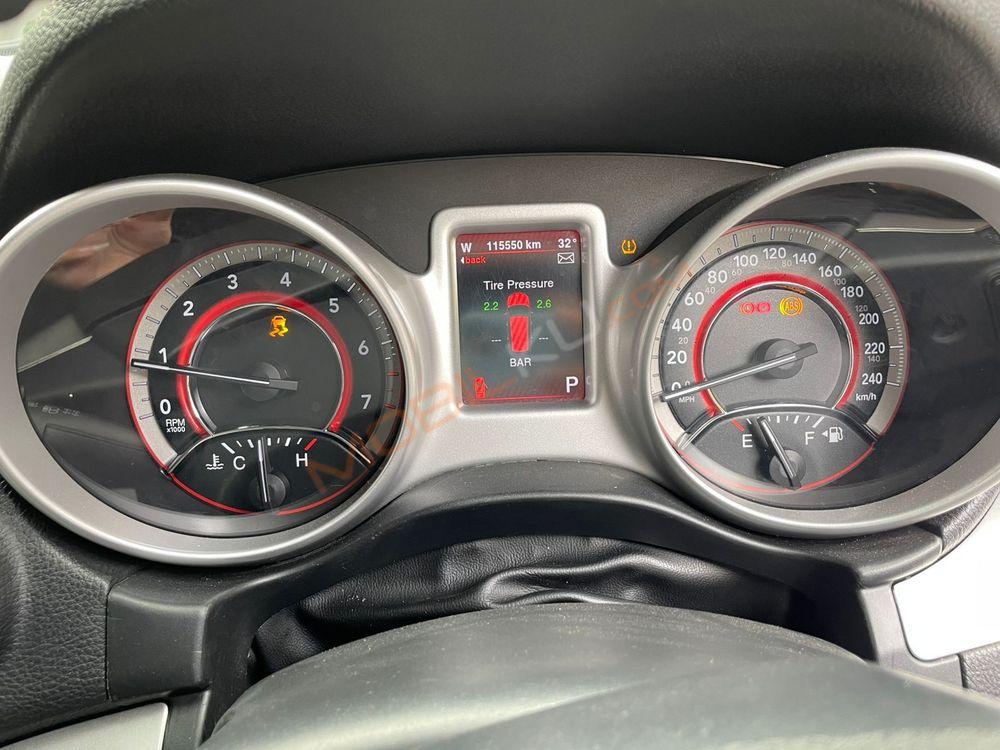 Mobil Dodge Journey 2013