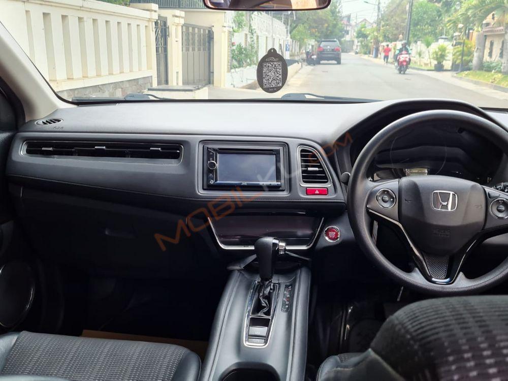 Mobil Honda HR-V 2016