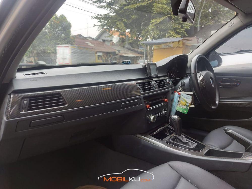 Mobil BMW 5 Series 2008