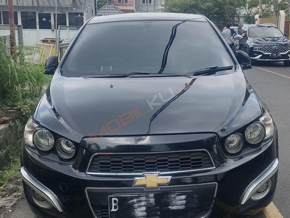 Mobil Chevrolet Aveo 2013