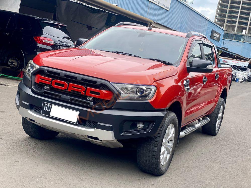 Mobil Ford Ranger 2014