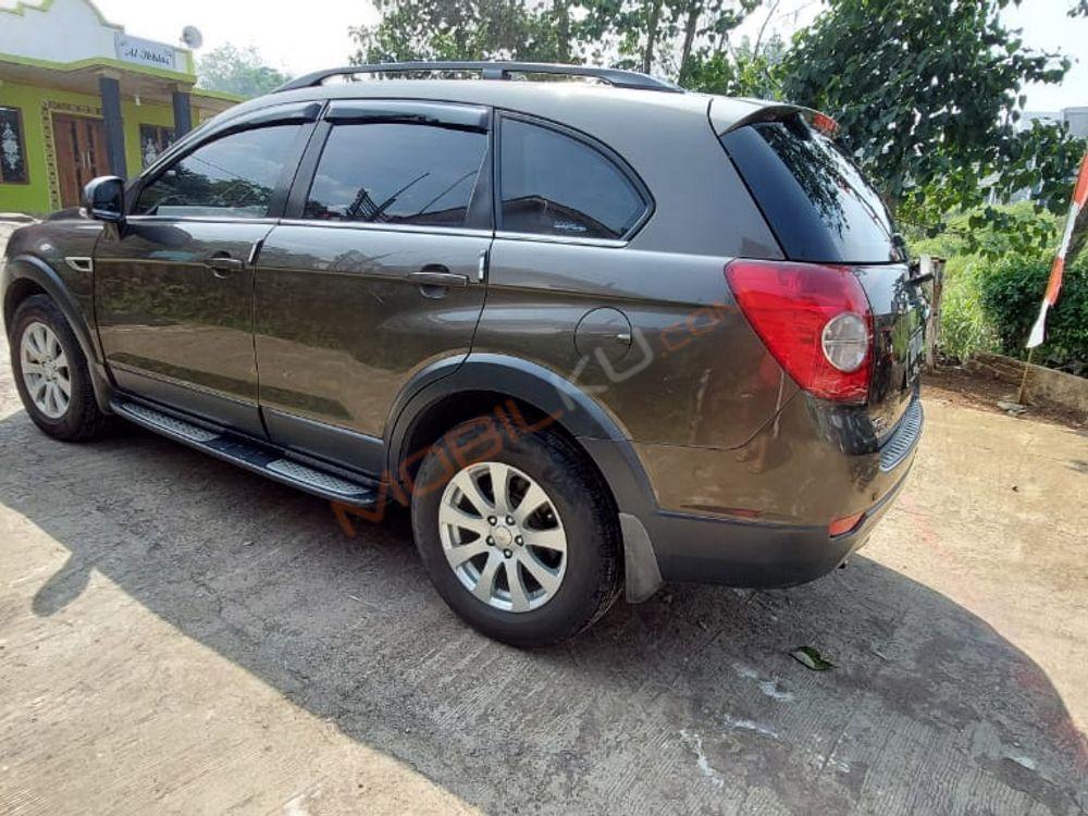 Mobil Chevrolet Captiva 2011