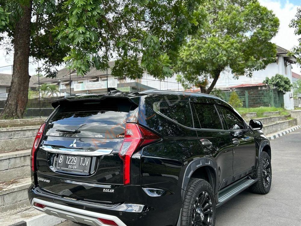 Mobil Mitsubishi Pajero Sport 2021