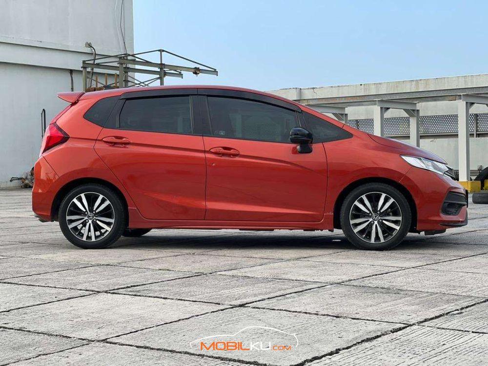 Mobil Honda Jazz 2018
