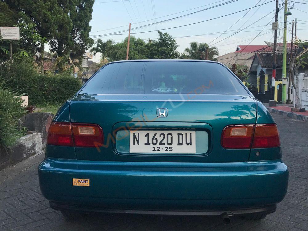 Mobil Honda Civic Sedan 1995