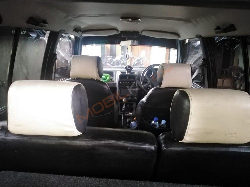 Mobil Suzuki Vitara 1995