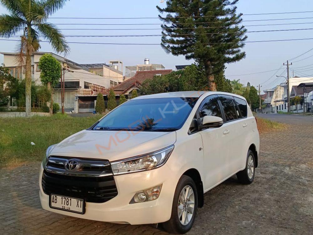 Mobil Toyota Kijang Innova 2019