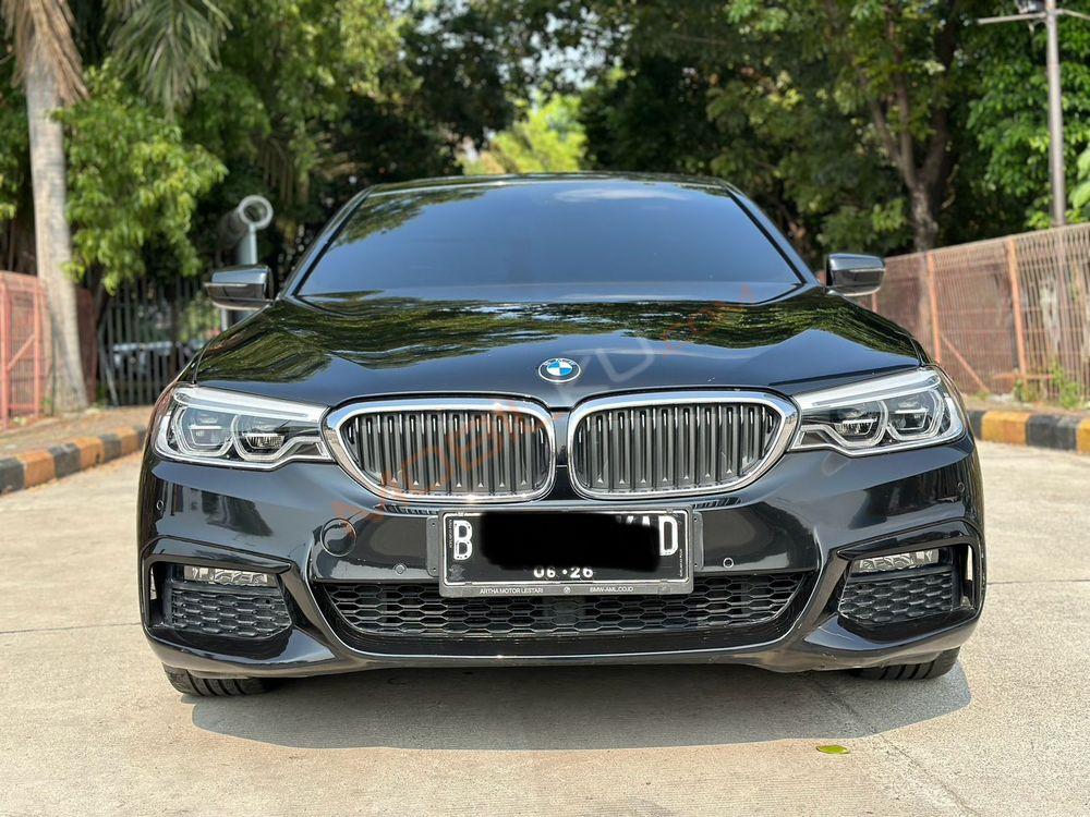 Mobil BMW 5 Series 2020
