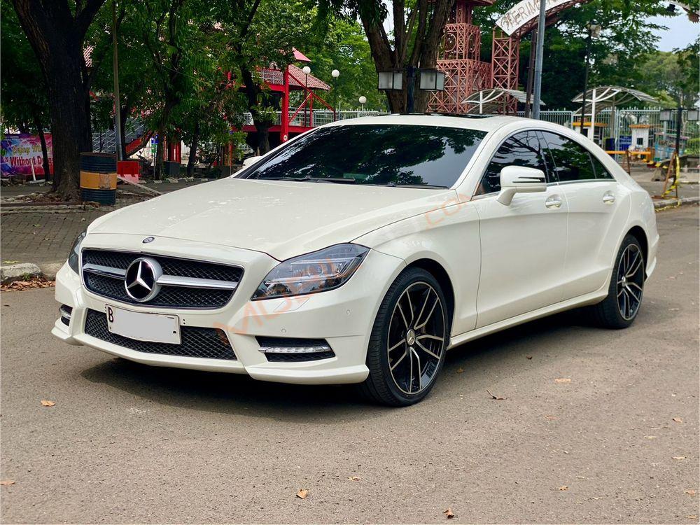 Mobil Mercedes-Benz CLS 2013