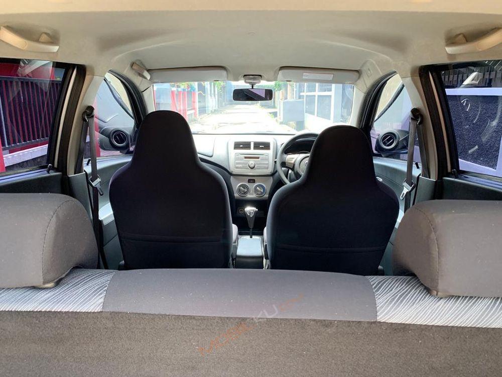 Mobil Toyota Agya 2014