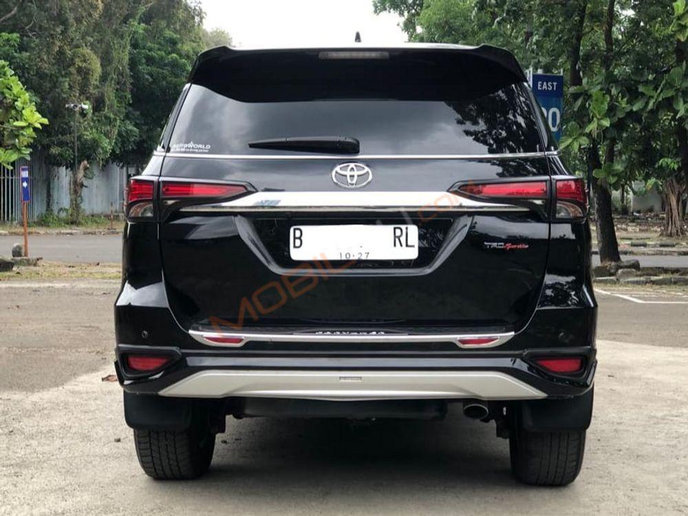 Mobil Toyota Fortuner 2017