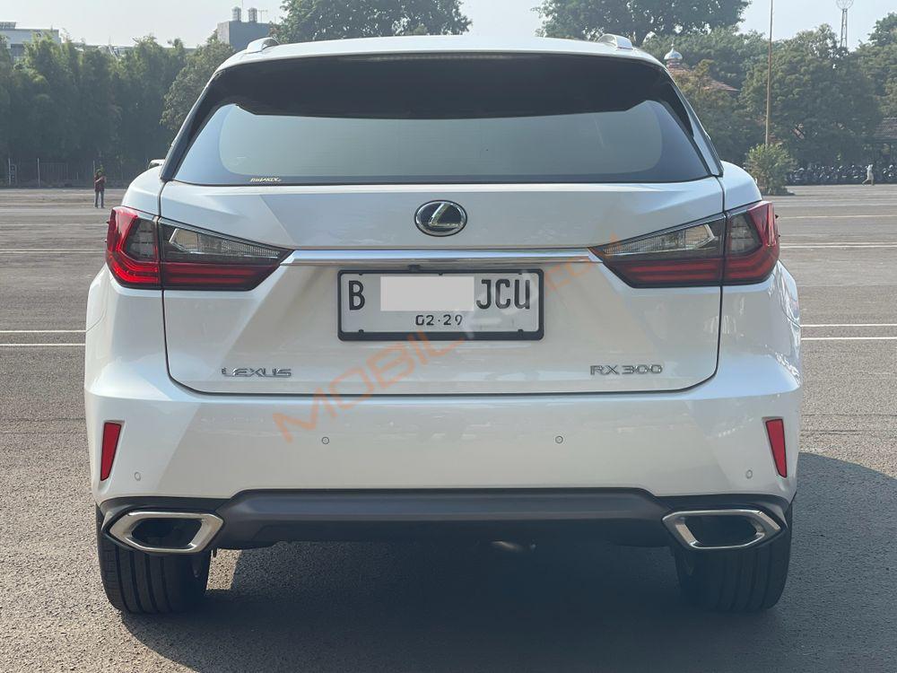 Mobil Lexus RX 2018