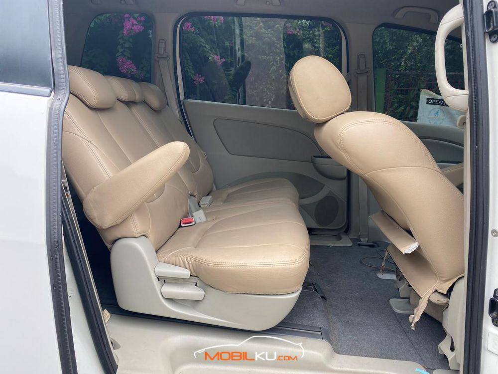 Mobil Mazda Biante 2013