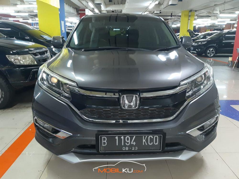 Mobil Honda CR-V 2015