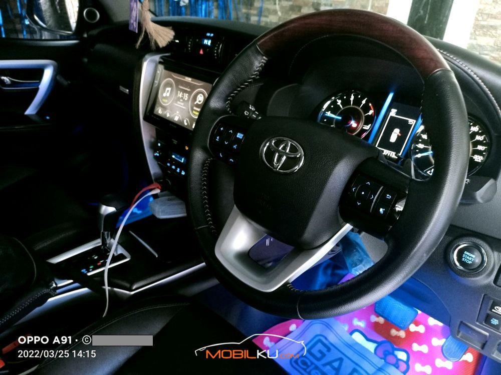 Mobil Toyota Fortuner 2019