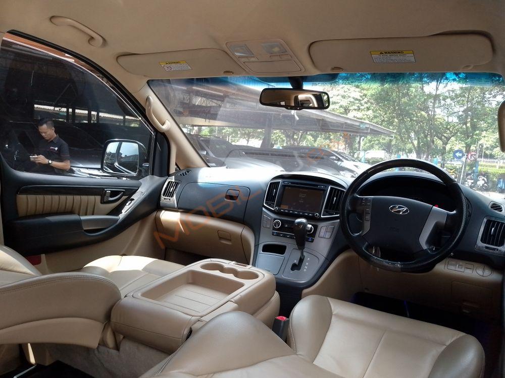 Mobil Hyundai H-1 2018