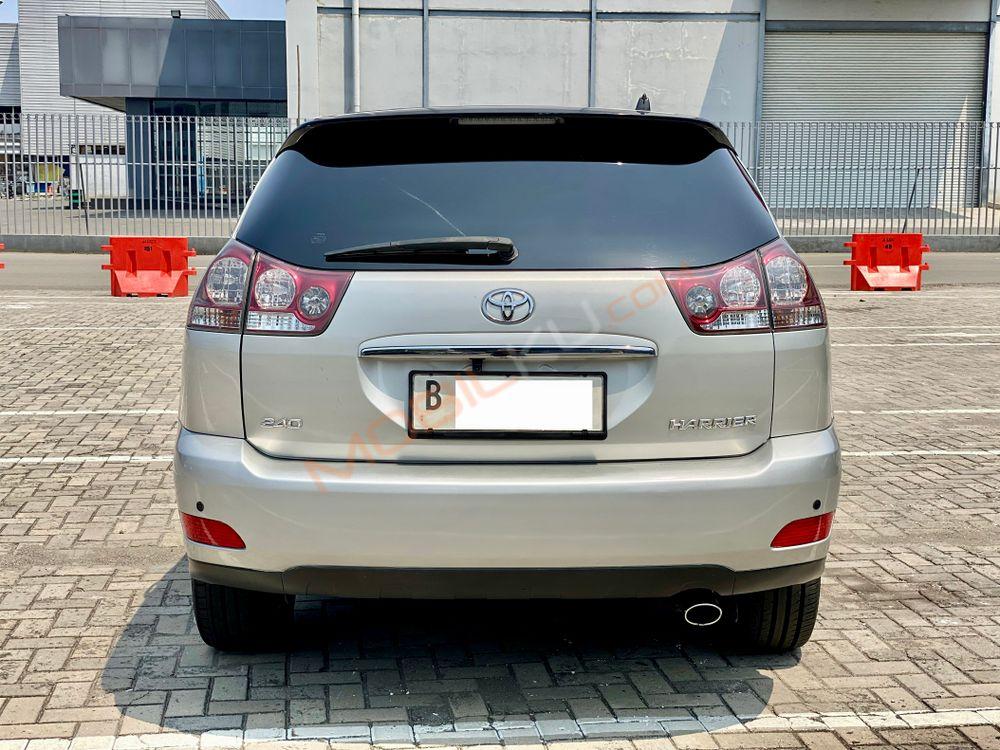 Mobil Toyota Harrier 2008