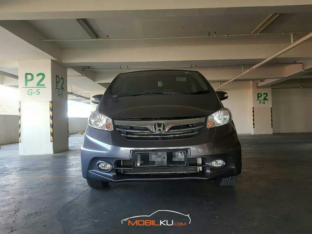 Mobil Honda Freed 2015