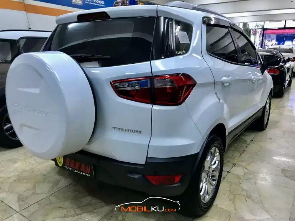 Mobil Ford EcoSport 2015