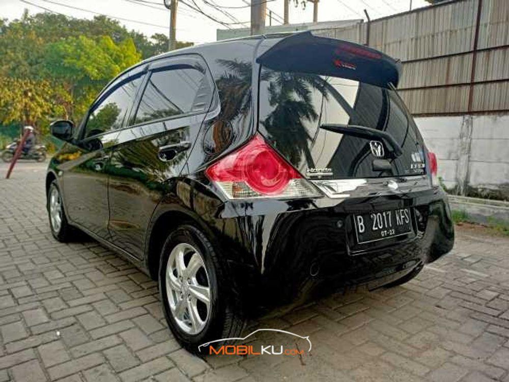 Mobil Honda Brio 2017