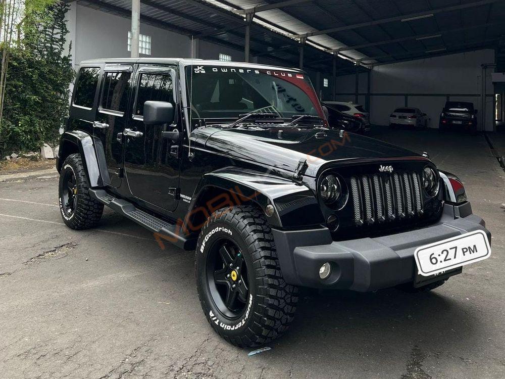 Mobil Jeep Wrangler 2012