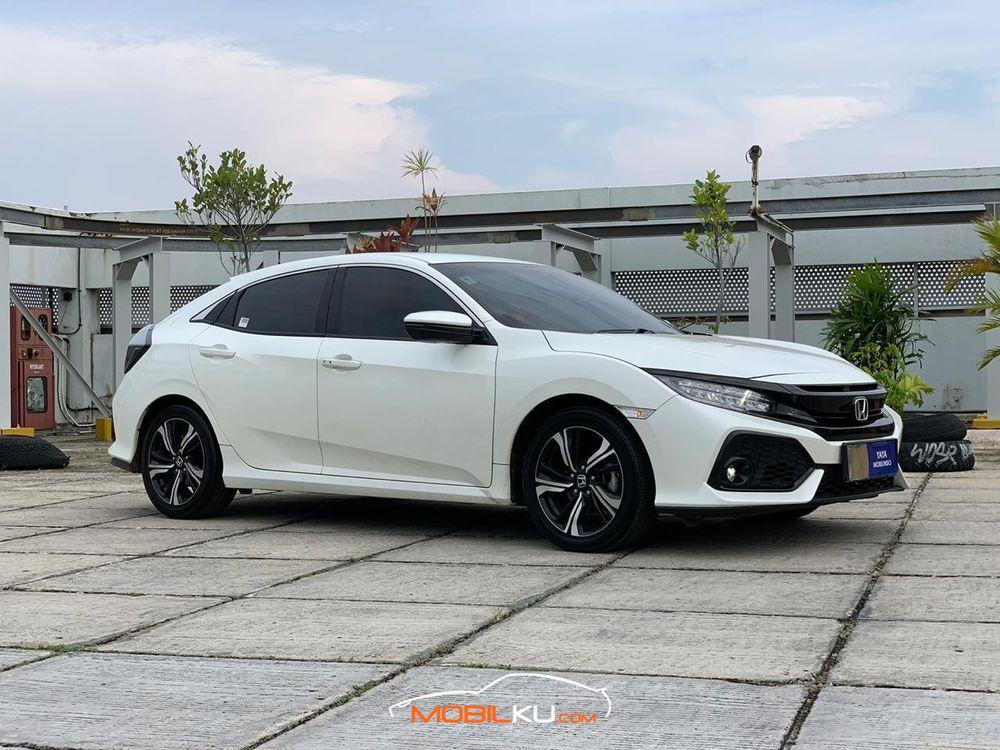 Mobil Honda Civic Sedan 2018