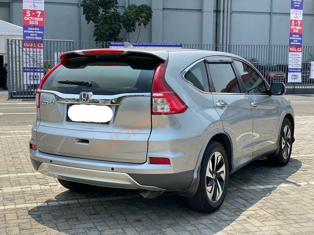 Mobil Honda CR-V 2017