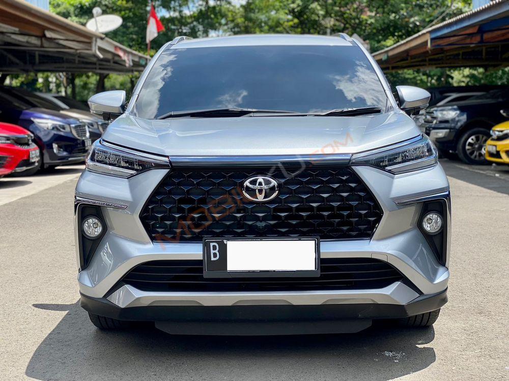 Mobil Toyota Veloz 2022