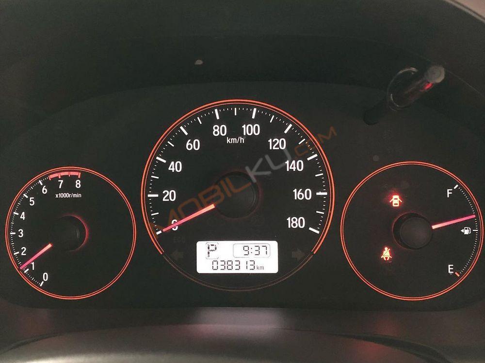 Mobil Honda Brio 2016