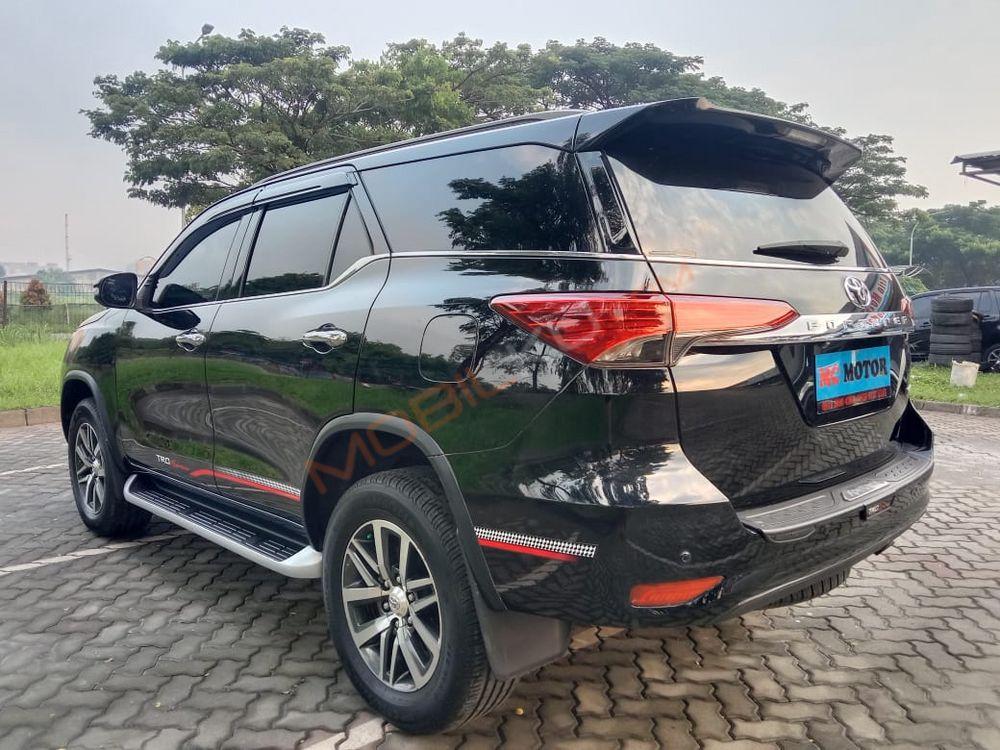 Mobil Toyota Fortuner 2016