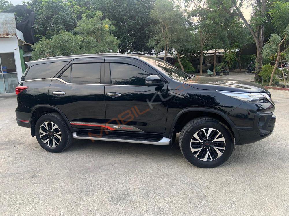 Mobil Toyota Fortuner 2018