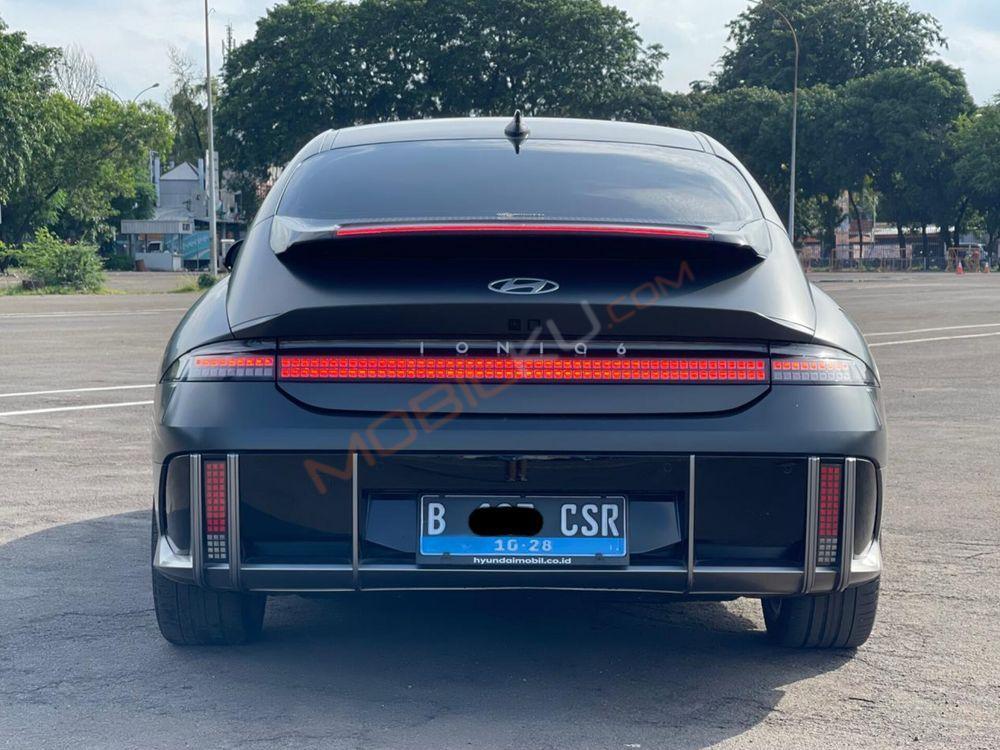 Mobil Hyundai Ioniq 6 2023