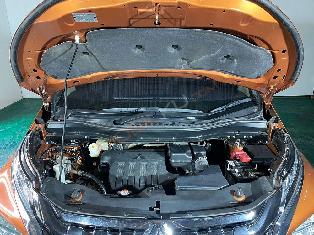 Mobil Mitsubishi Xpander Cross 2020