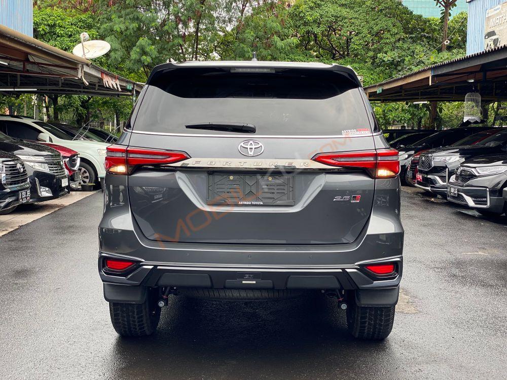 Mobil Toyota Fortuner 2023