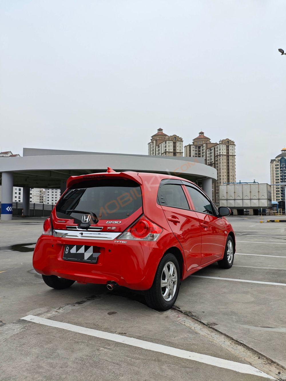 Mobil Honda Brio 2016