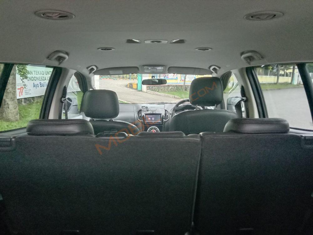 Mobil Isuzu MU-X 2015