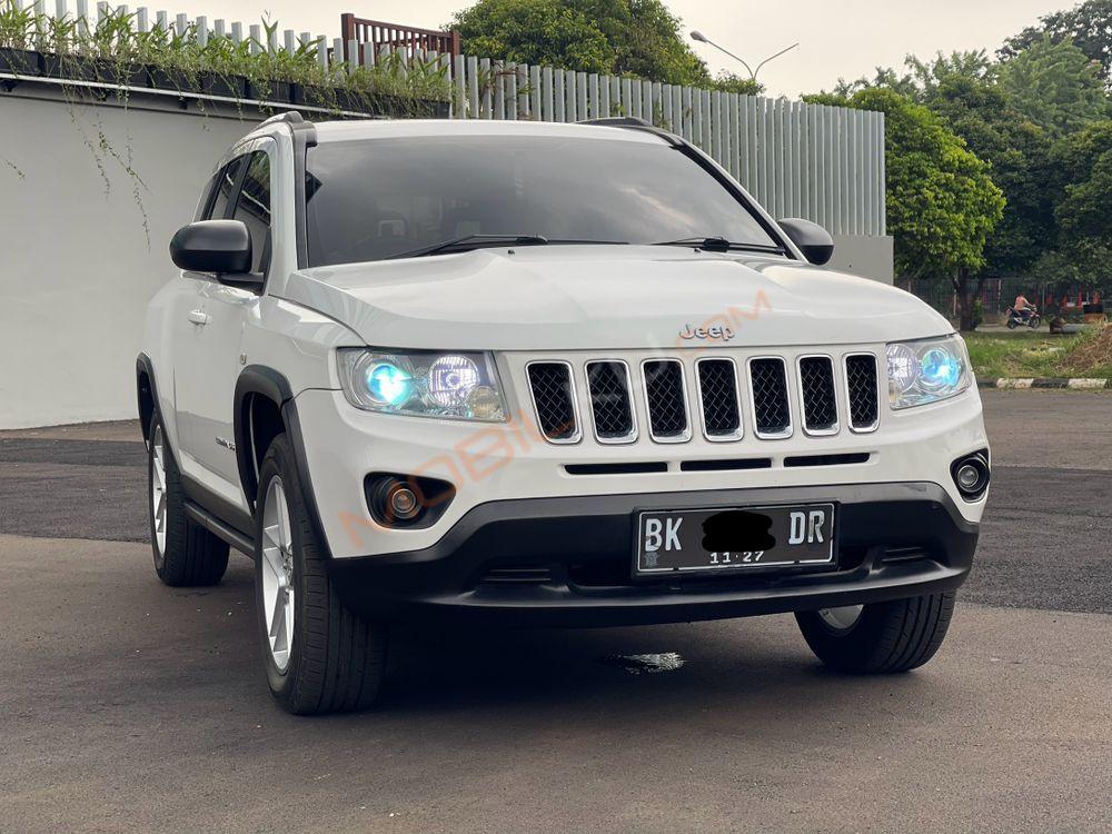 Mobil Jeep Compass 2013